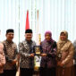 Bupati Kuningan Tekan Kemiskinan, Baznas RI Kucurkan Bantuan Rutilahu dan Modal Tanpa Riba